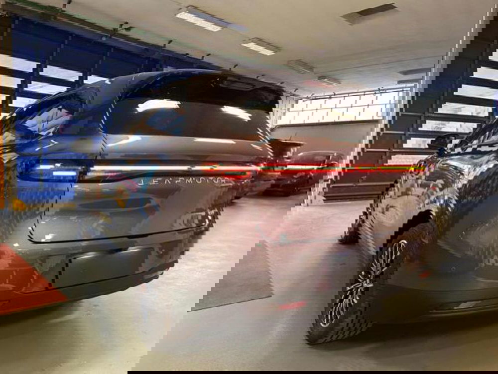 Leapmotor B10 nuova a Vercelli (7)