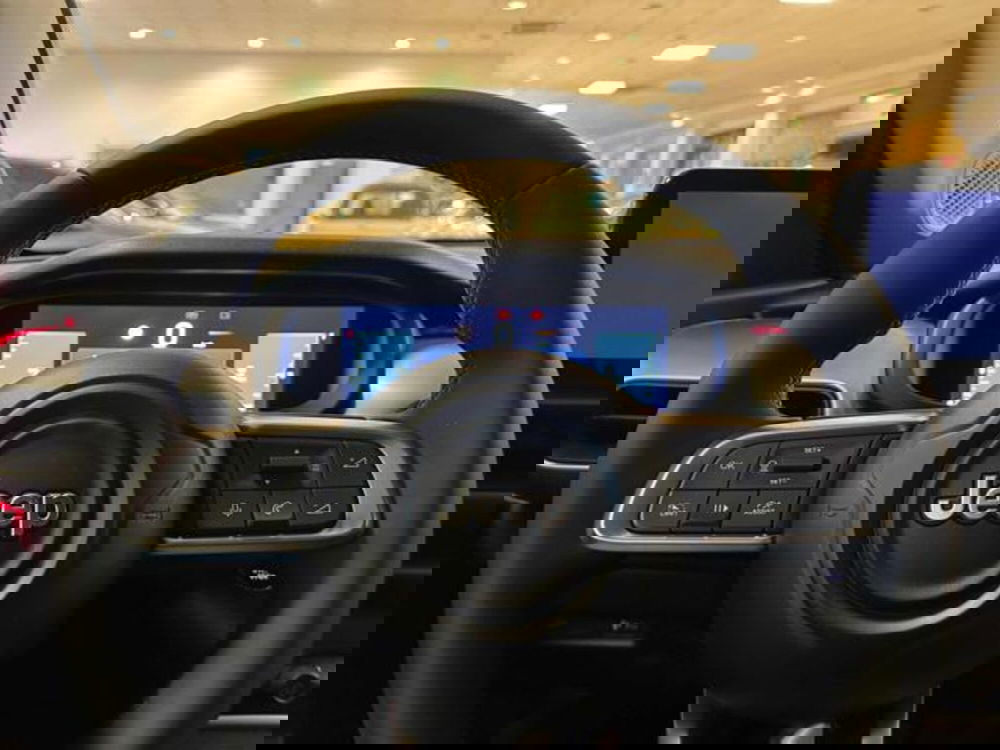 Jeep Avenger nuova a Vercelli (12)