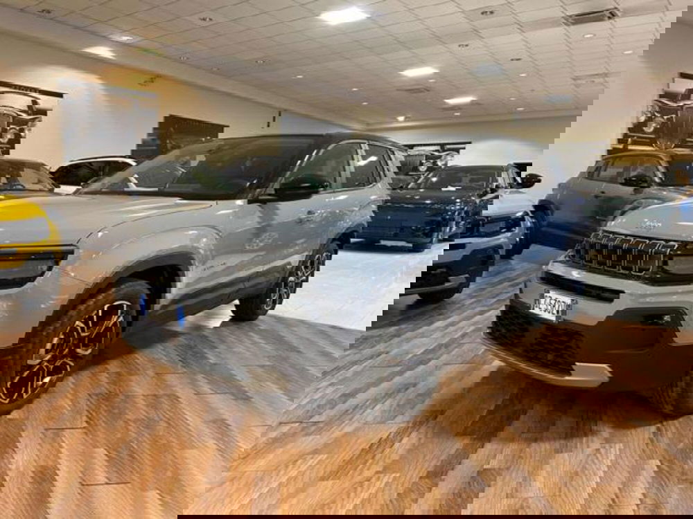 Jeep Avenger nuova a Vercelli (4)