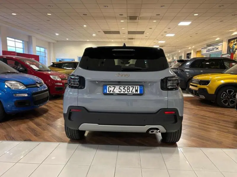 Jeep Avenger nuova a Vercelli (7)