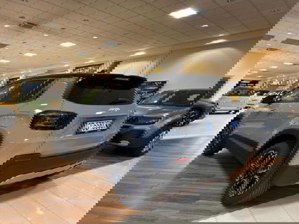 Jeep Avenger nuova a Vercelli (8)