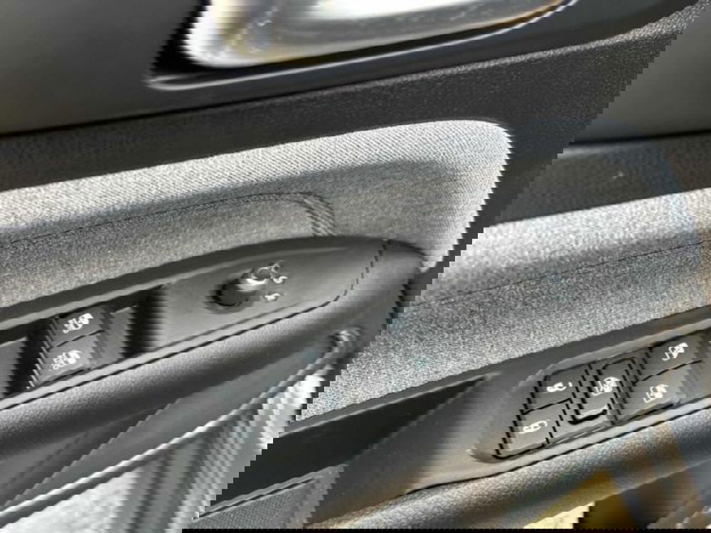 Jeep Compass nuova a Vercelli (12)