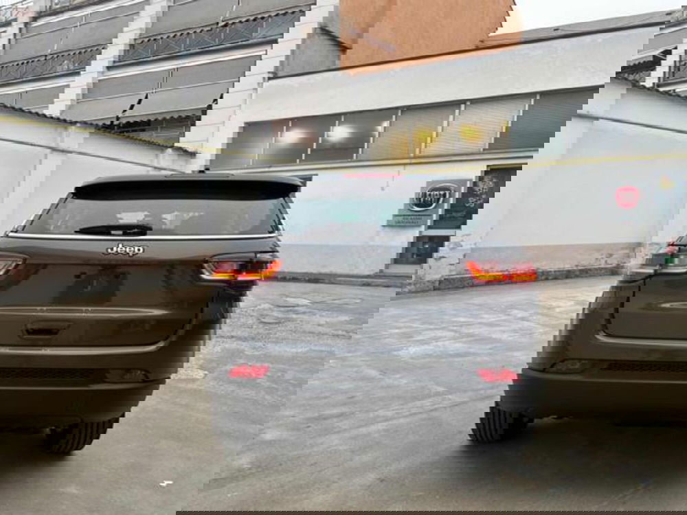 Jeep Compass nuova a Vercelli (5)