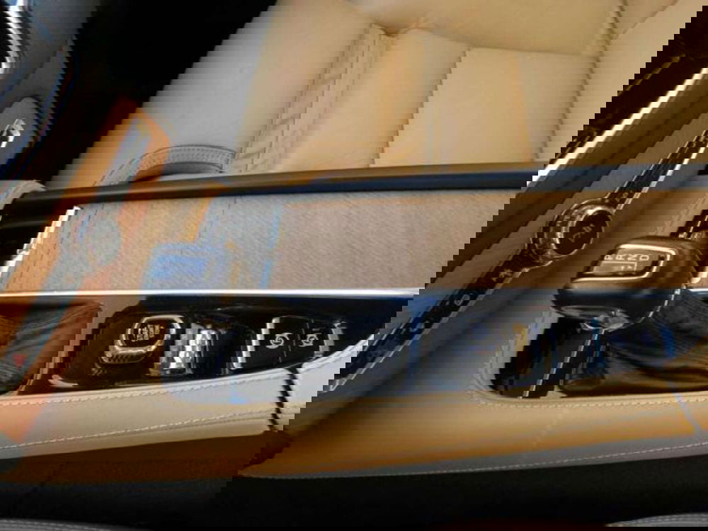 Volvo XC90 usata a Firenze (13)