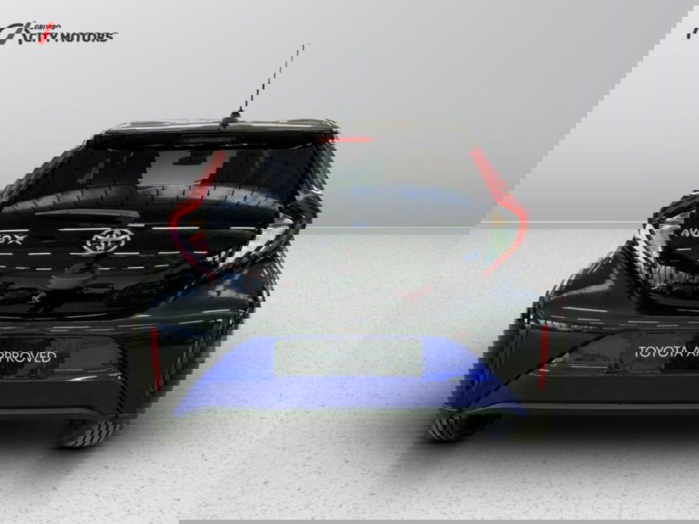 Toyota Aygo X nuova a Monza e Brianza (5)