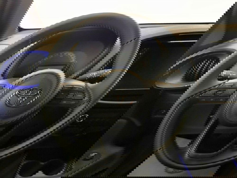 Toyota Aygo X nuova a Monza e Brianza (7)