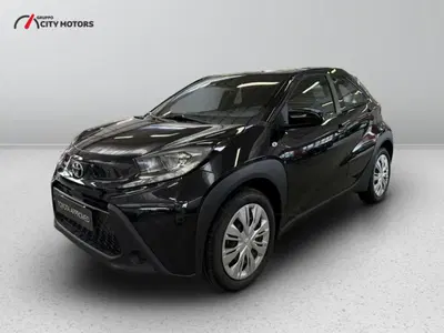 Toyota Aygo X 1.0 Active 72cv nuova a Monza
