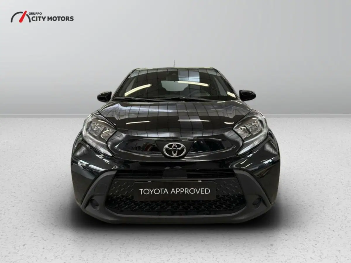 Toyota Aygo X nuova a Monza e Brianza (2)