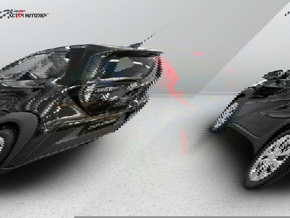 Toyota Aygo X nuova a Monza e Brianza (4)