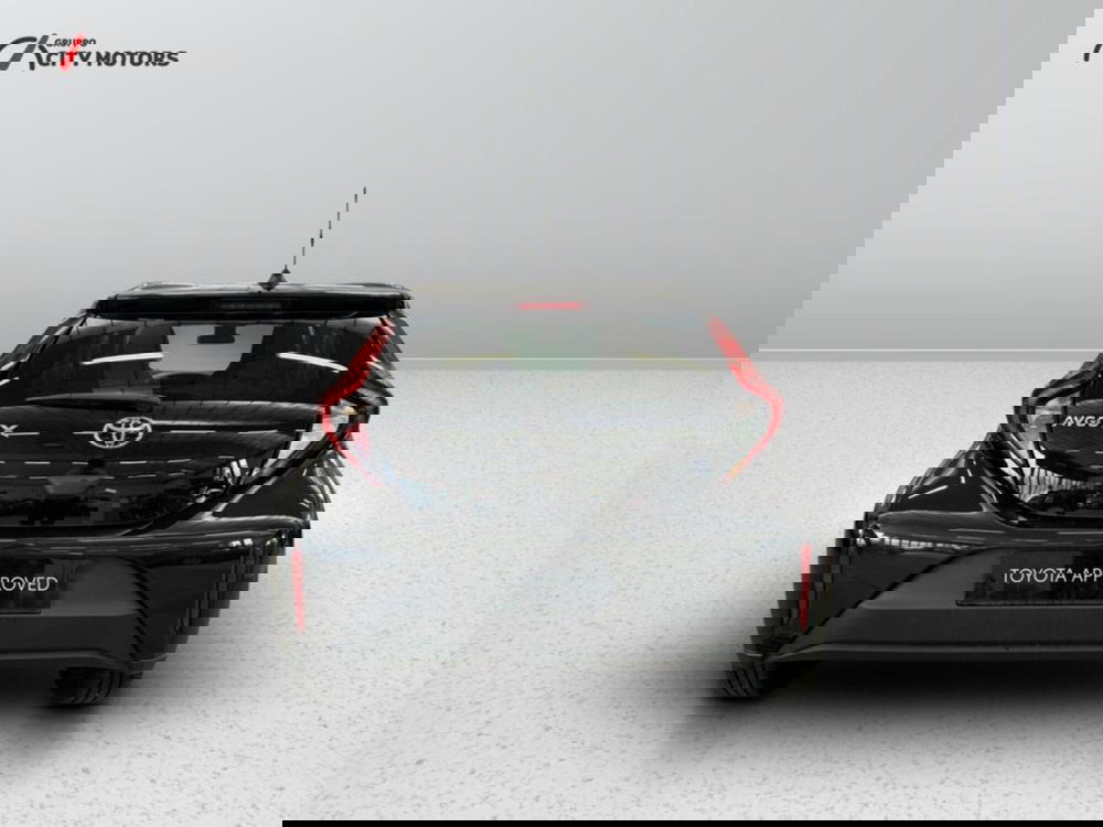 Toyota Aygo X nuova a Monza e Brianza (5)