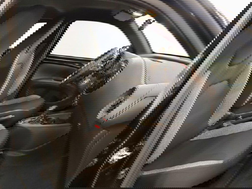 Toyota Aygo X nuova a Monza e Brianza (9)