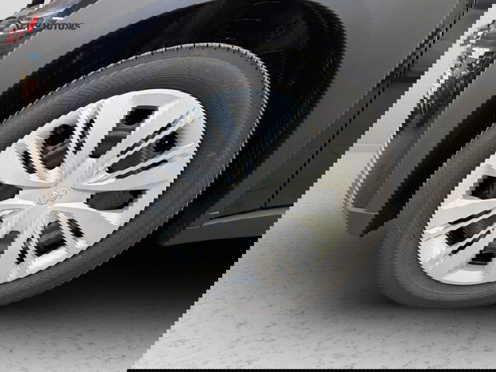 Toyota Aygo X nuova a Monza e Brianza (15)