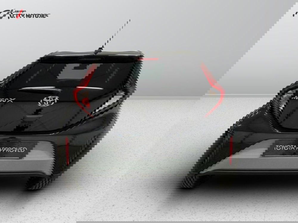 Toyota Aygo X nuova a Monza e Brianza (5)