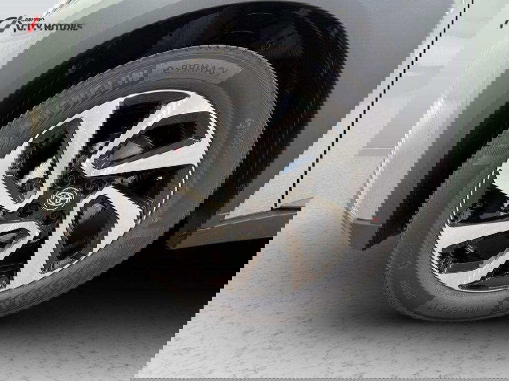 Toyota Aygo X nuova a Monza e Brianza (15)