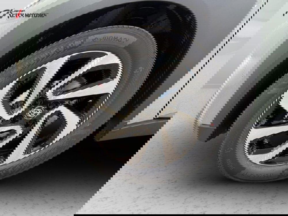 Toyota Aygo X nuova a Monza e Brianza (15)