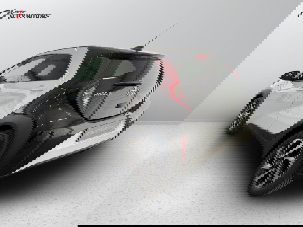 Toyota Aygo X nuova a Monza e Brianza (4)