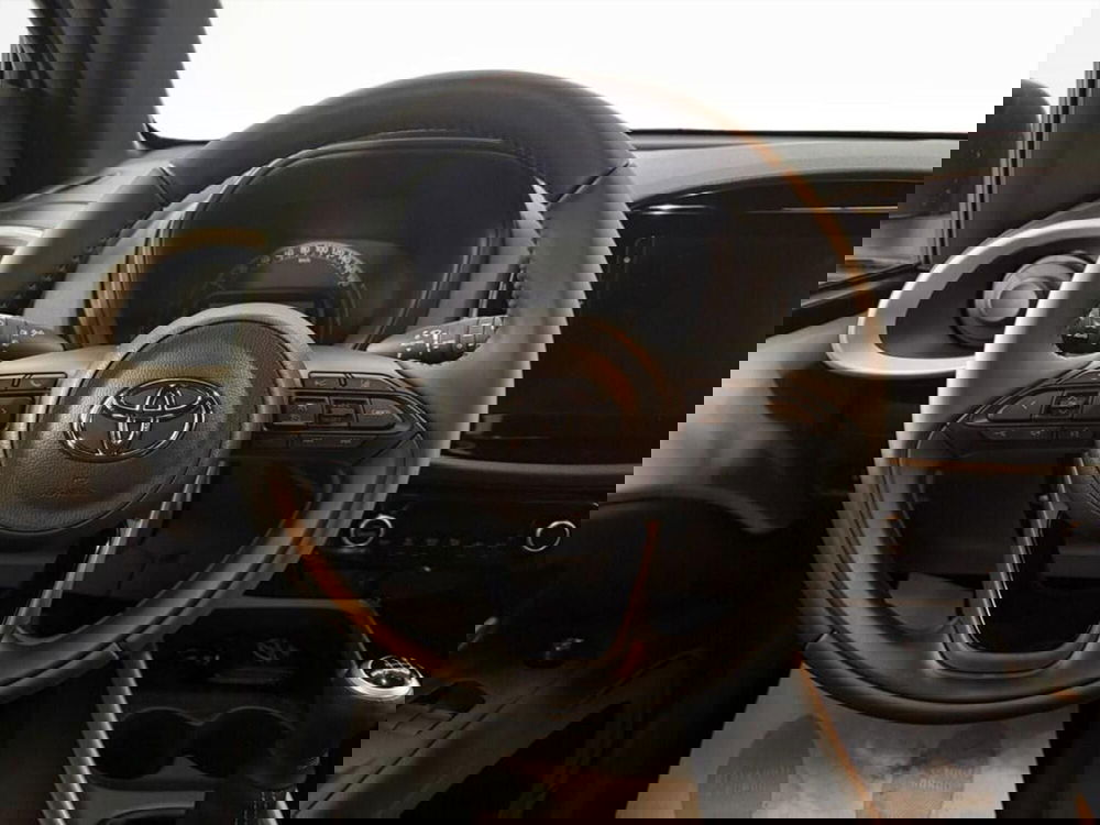 Toyota Aygo X nuova a Monza e Brianza (7)