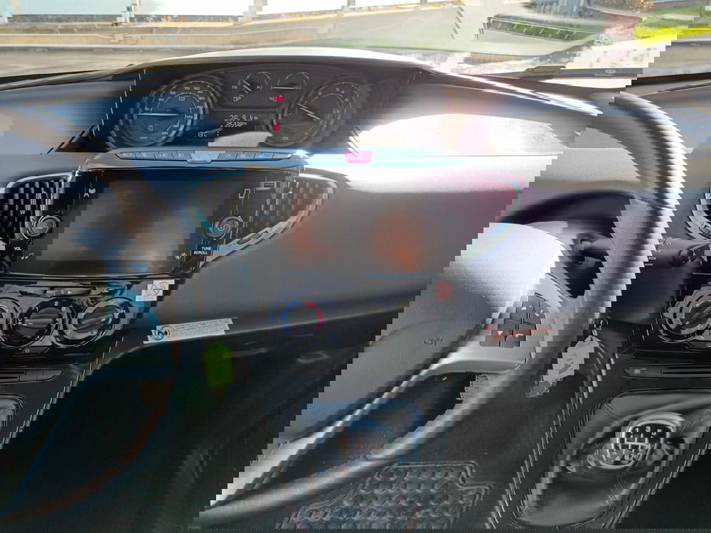 Lancia Ypsilon usata a Bari (11)