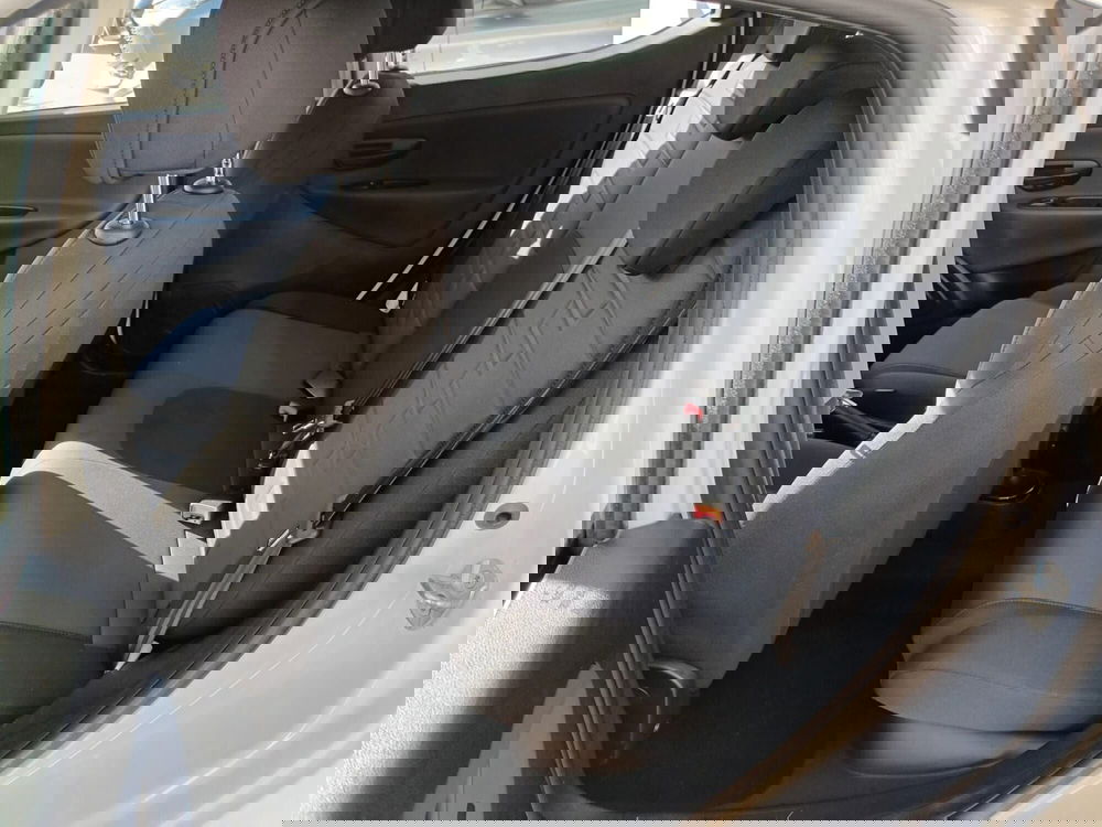 Lancia Ypsilon usata a Bari (15)