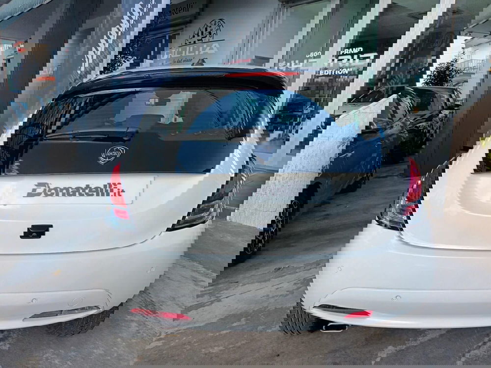 Lancia Ypsilon usata a Bari (18)