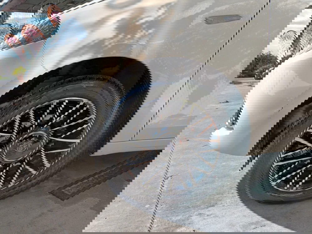 Lancia Ypsilon usata a Bari (6)