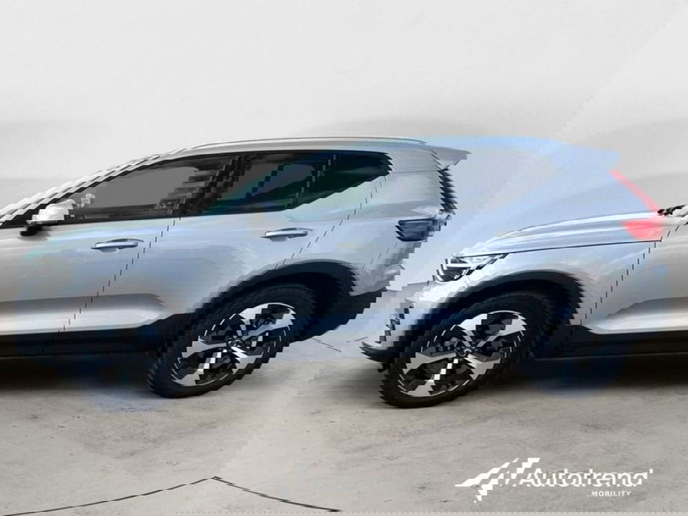 Volvo XC40 usata a Lecce (5)