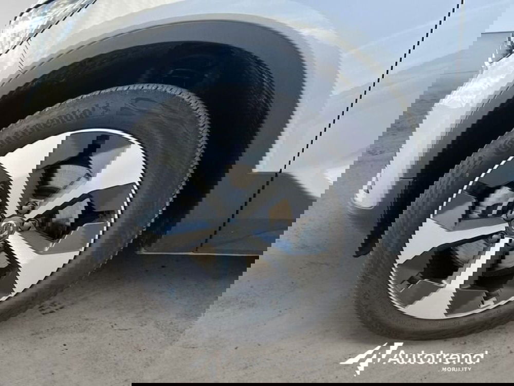 Volvo XC40 usata a Lecce (6)