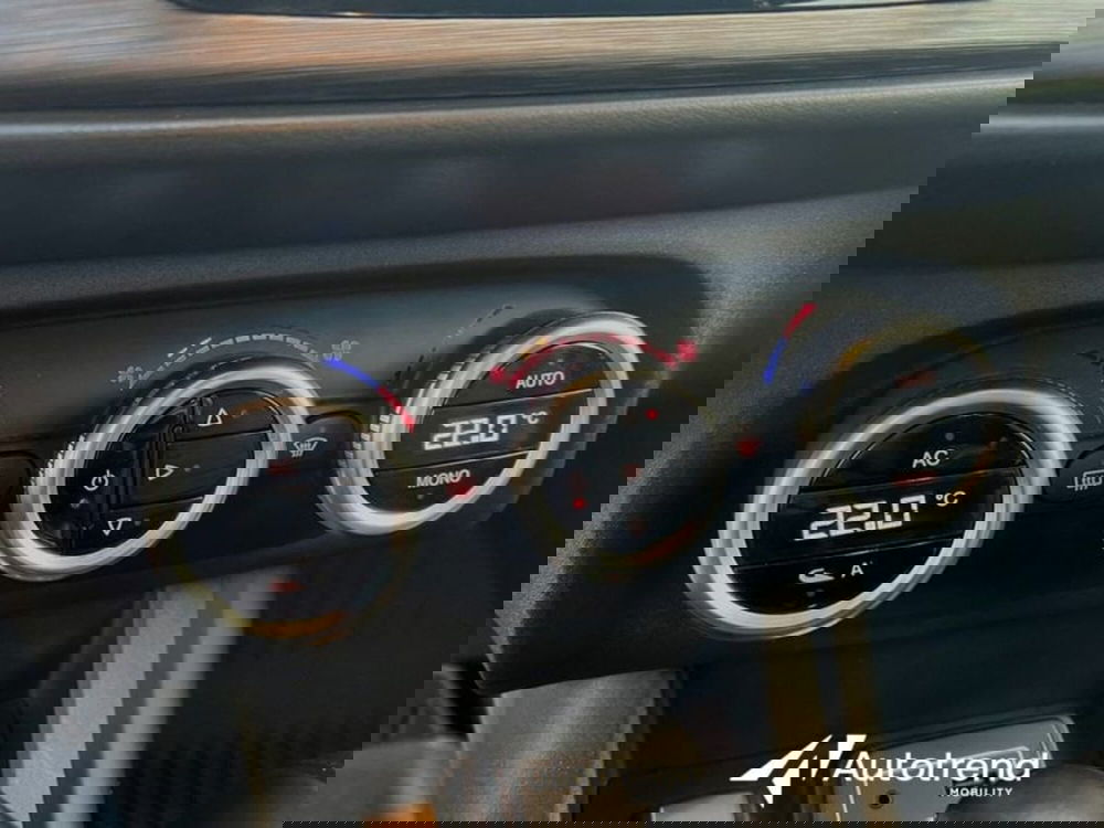 Alfa Romeo Giulietta usata a Lecce (12)