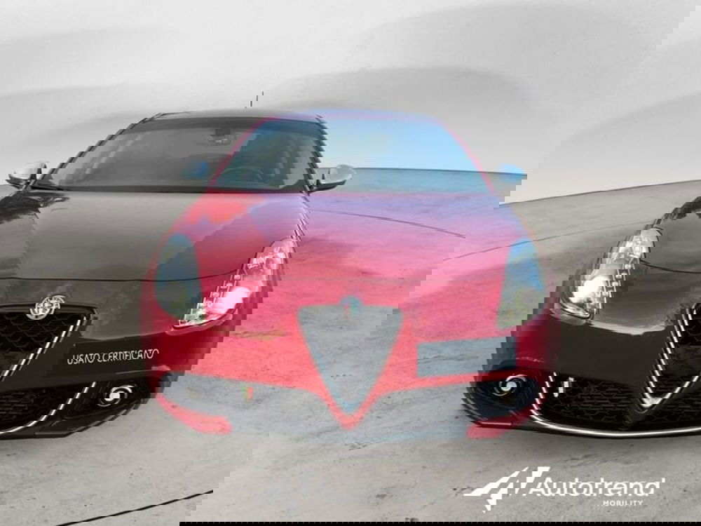 Alfa Romeo Giulietta usata a Lecce (3)