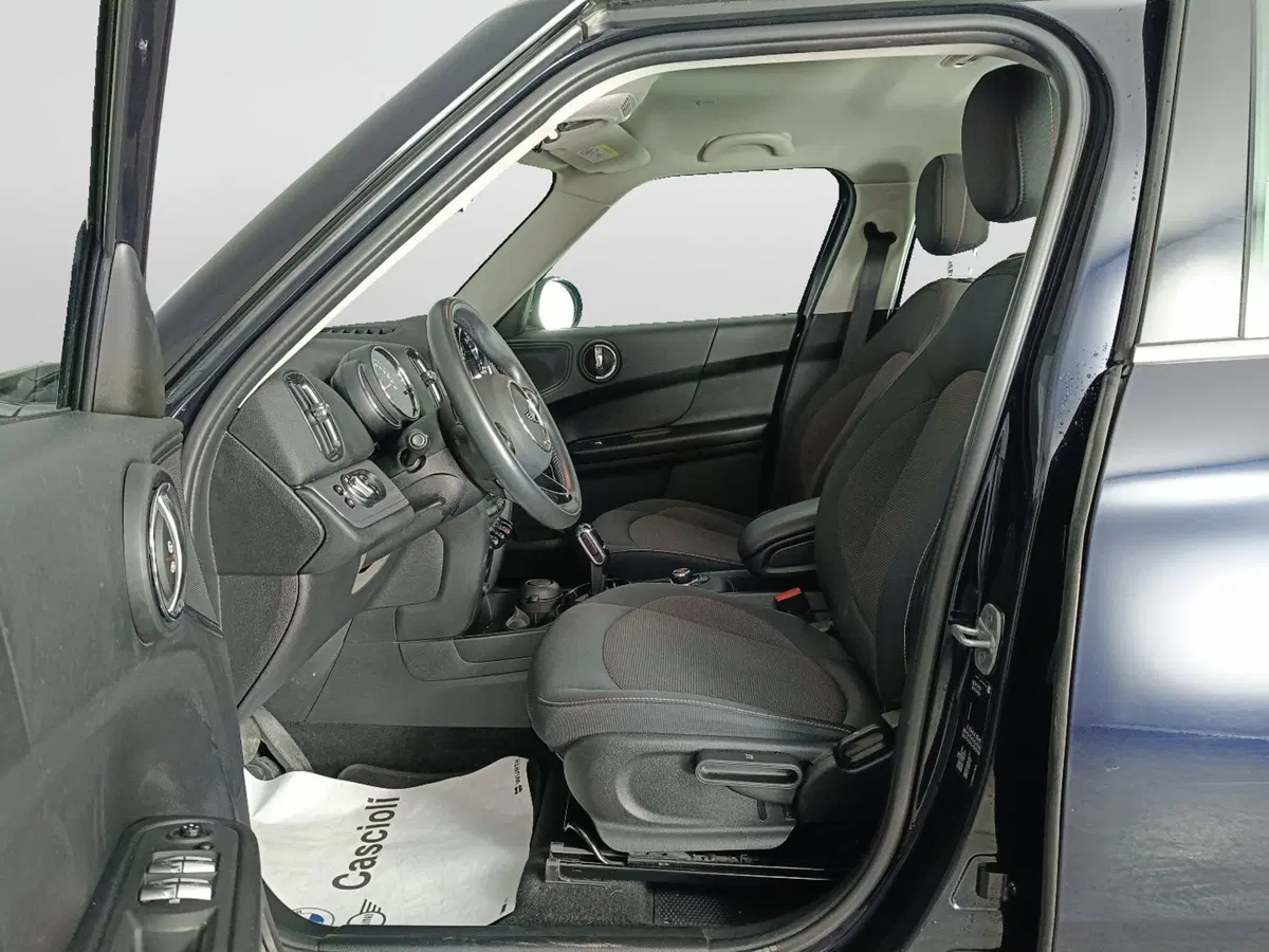 MINI Mini Countryman usata a Ascoli Piceno (8)
