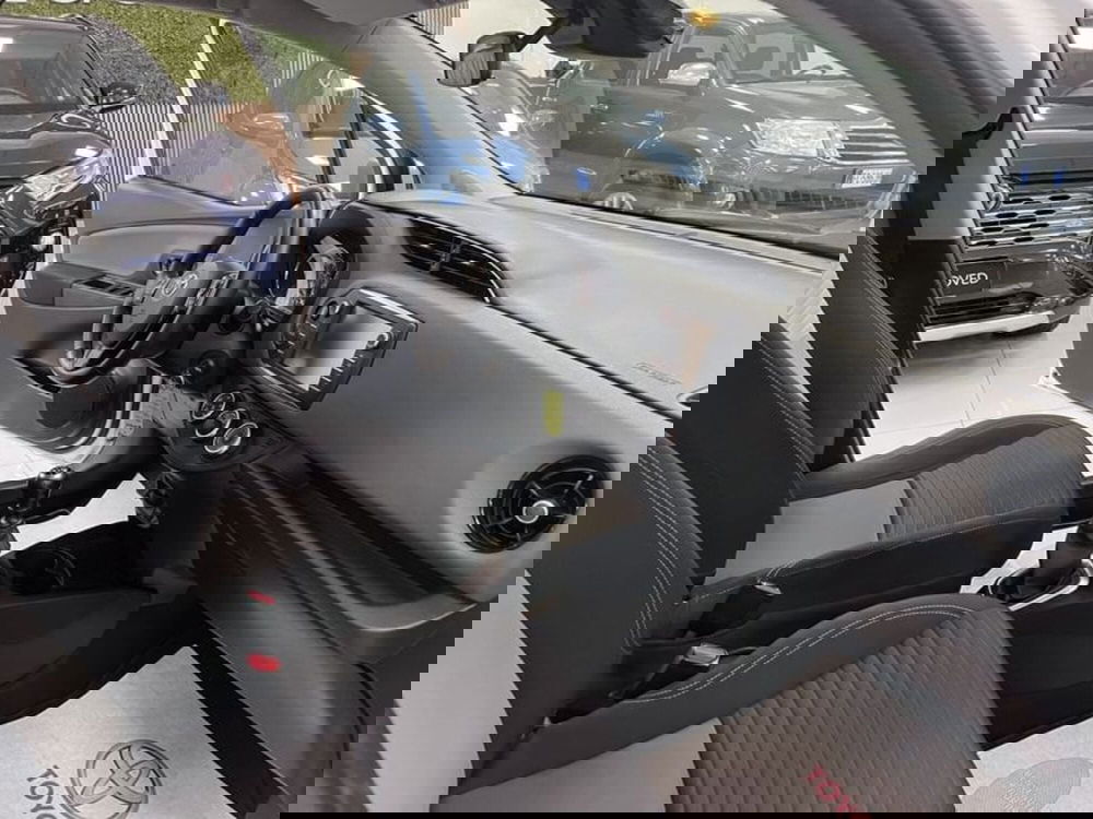 Toyota Yaris usata a Prato (8)