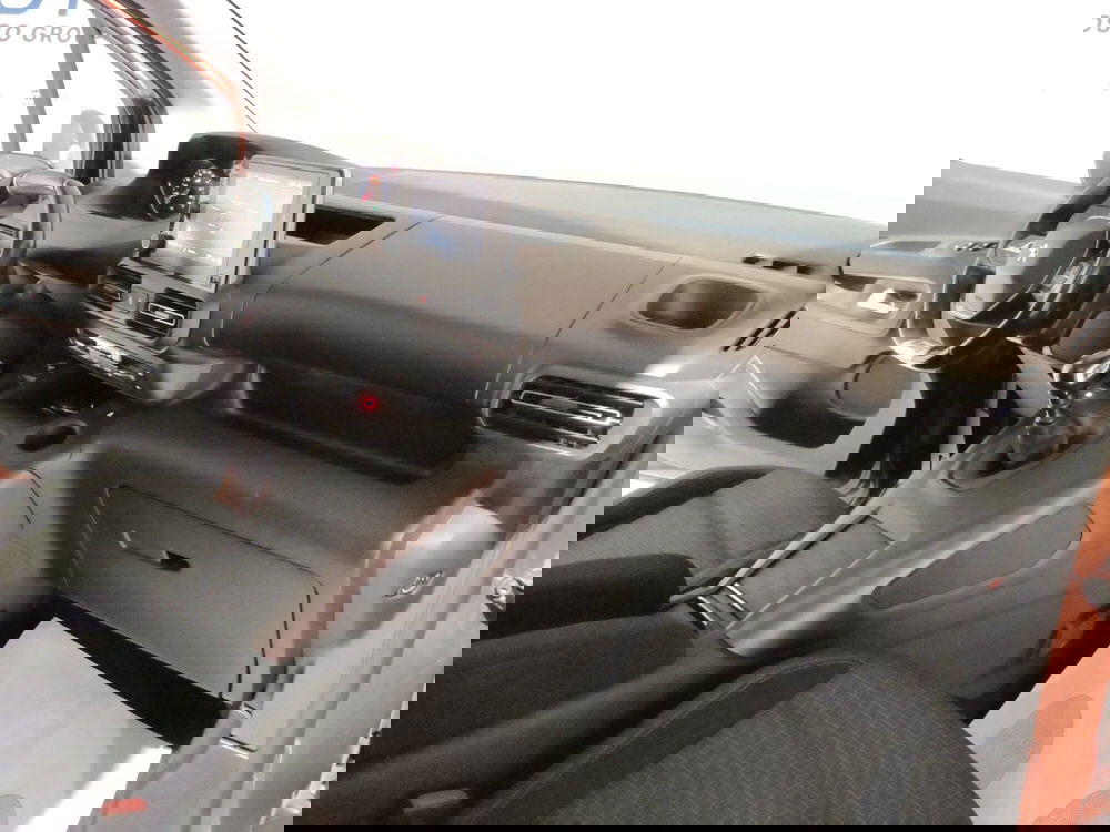 Peugeot Rifter usata a Teramo (12)