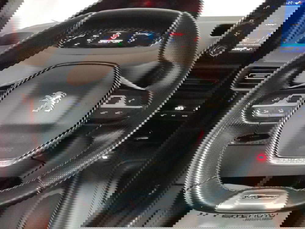 Peugeot Rifter usata a Teramo (17)