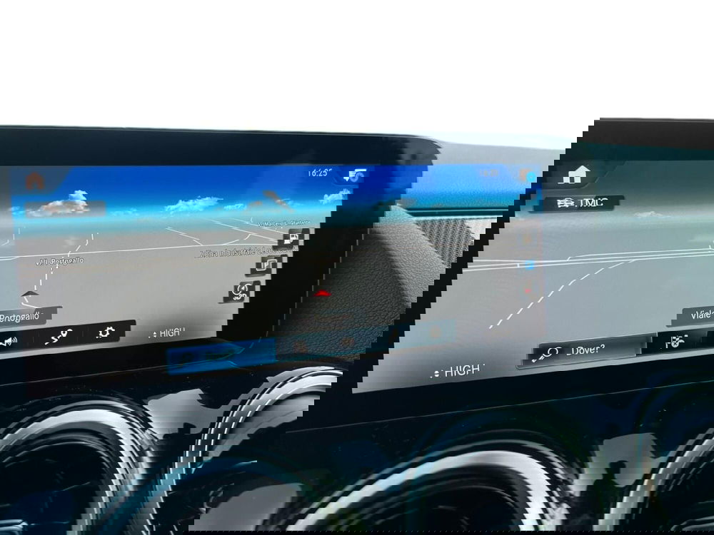 Mercedes-Benz GLA SUV usata a Bari (12)