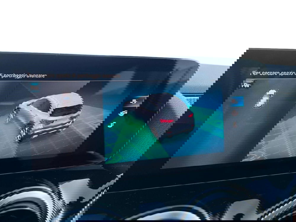 Mercedes-Benz GLA SUV usata a Bari (15)