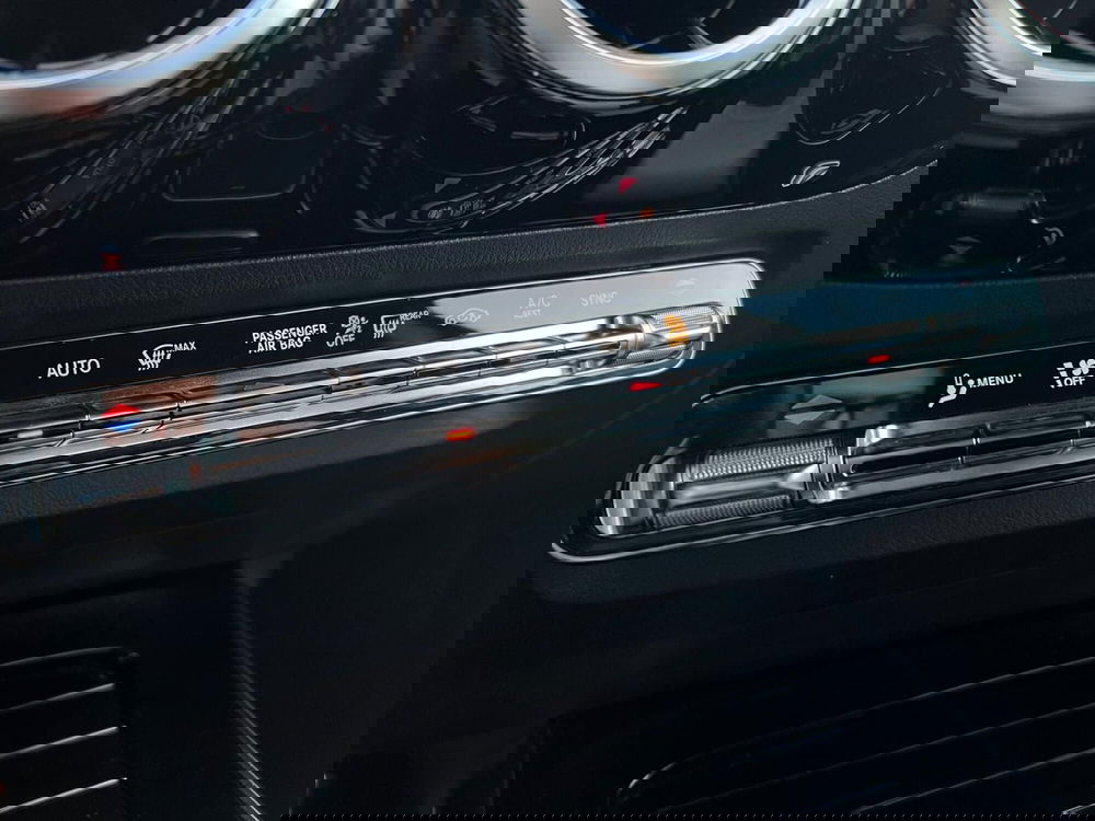 Mercedes-Benz GLA SUV usata a Bari (17)