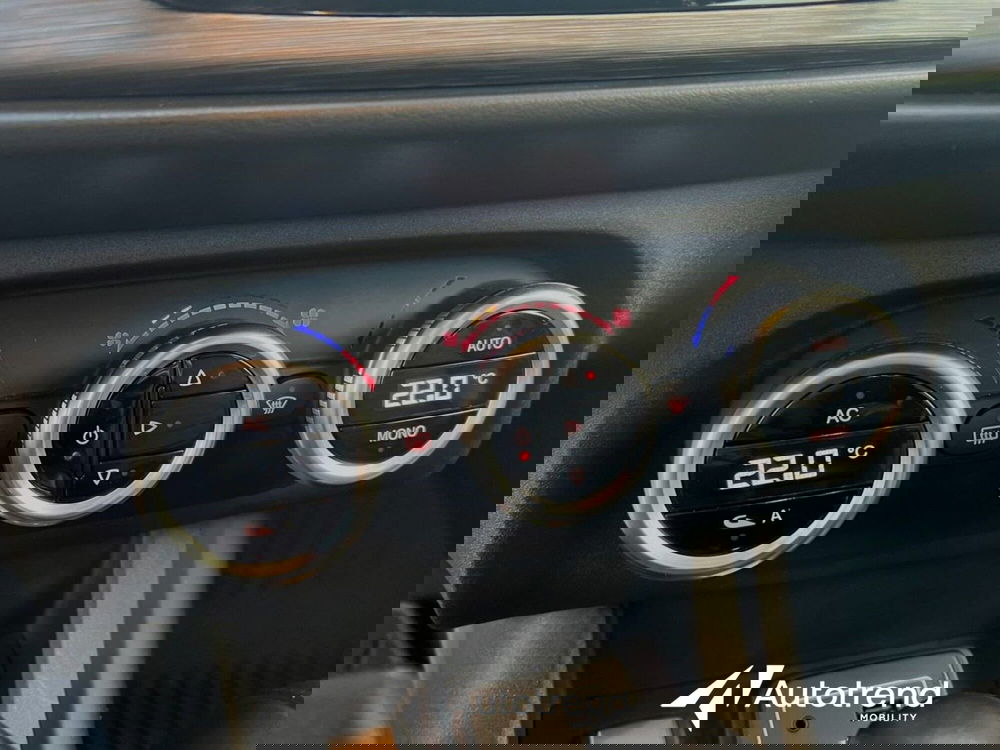 Alfa Romeo Giulietta usata a Bari (12)