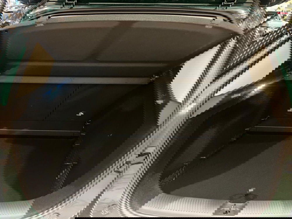 Mg ZS nuova a Milano (11)