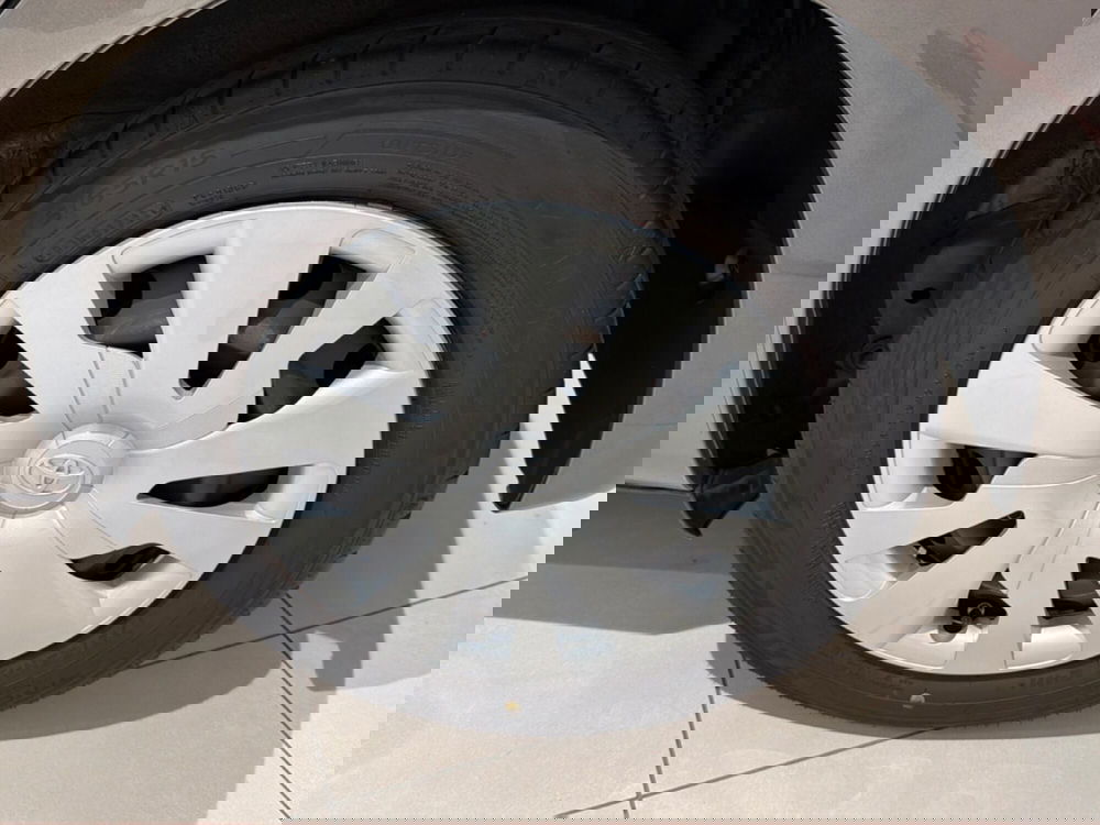 Toyota Yaris usata a Catania (6)