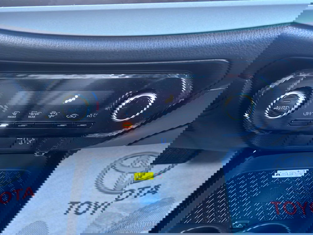 Toyota Aygo X usata a Ragusa (15)