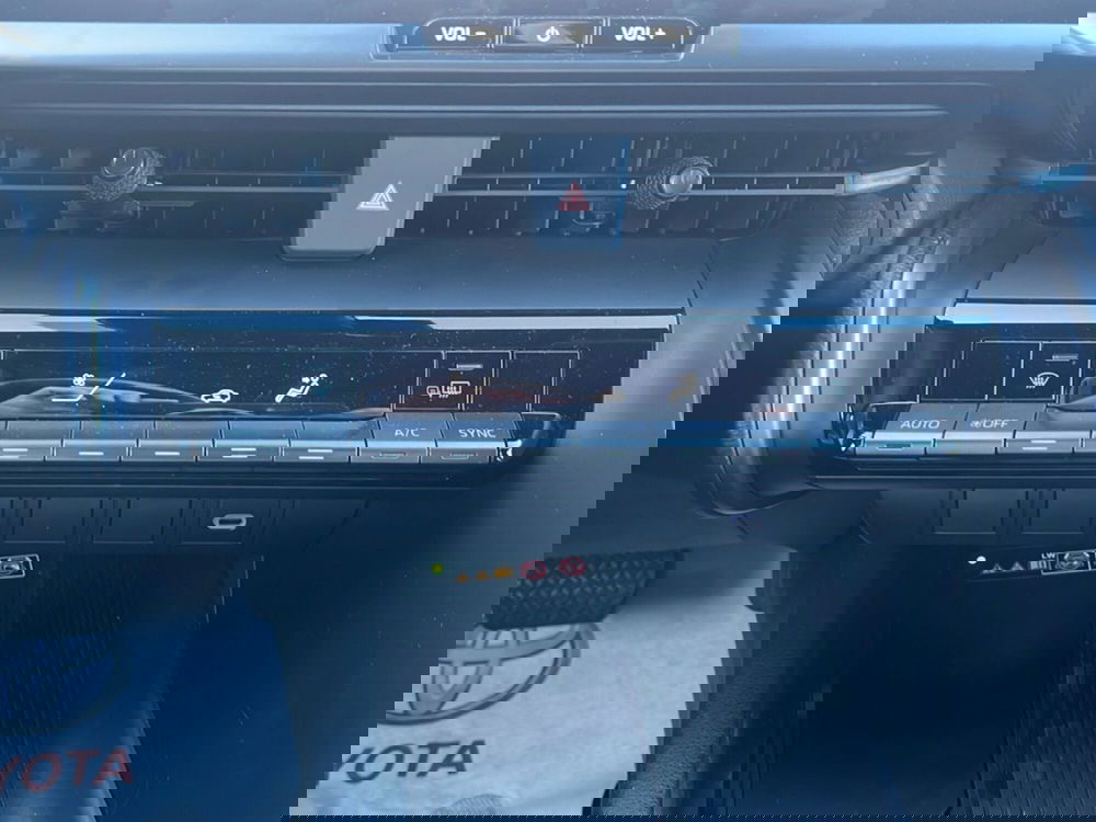 Toyota Toyota C-HR usata a Ragusa (15)