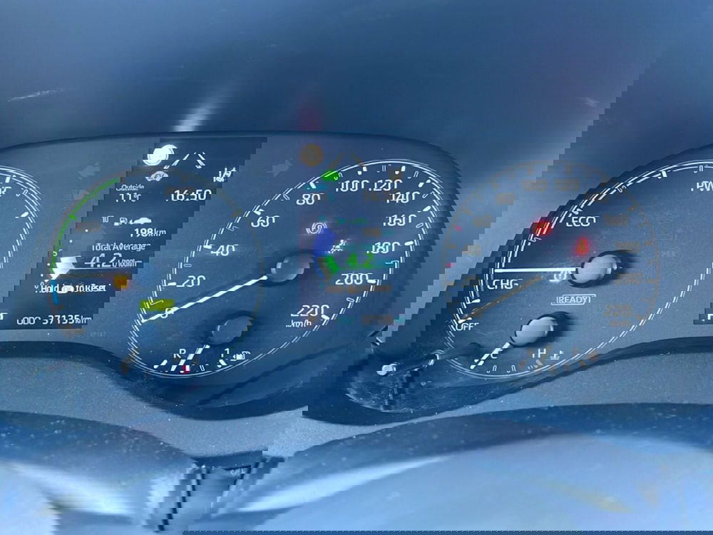 Toyota Yaris usata a Ragusa (12)