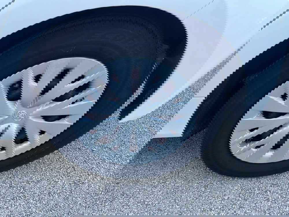 Toyota Yaris usata a Ragusa (6)