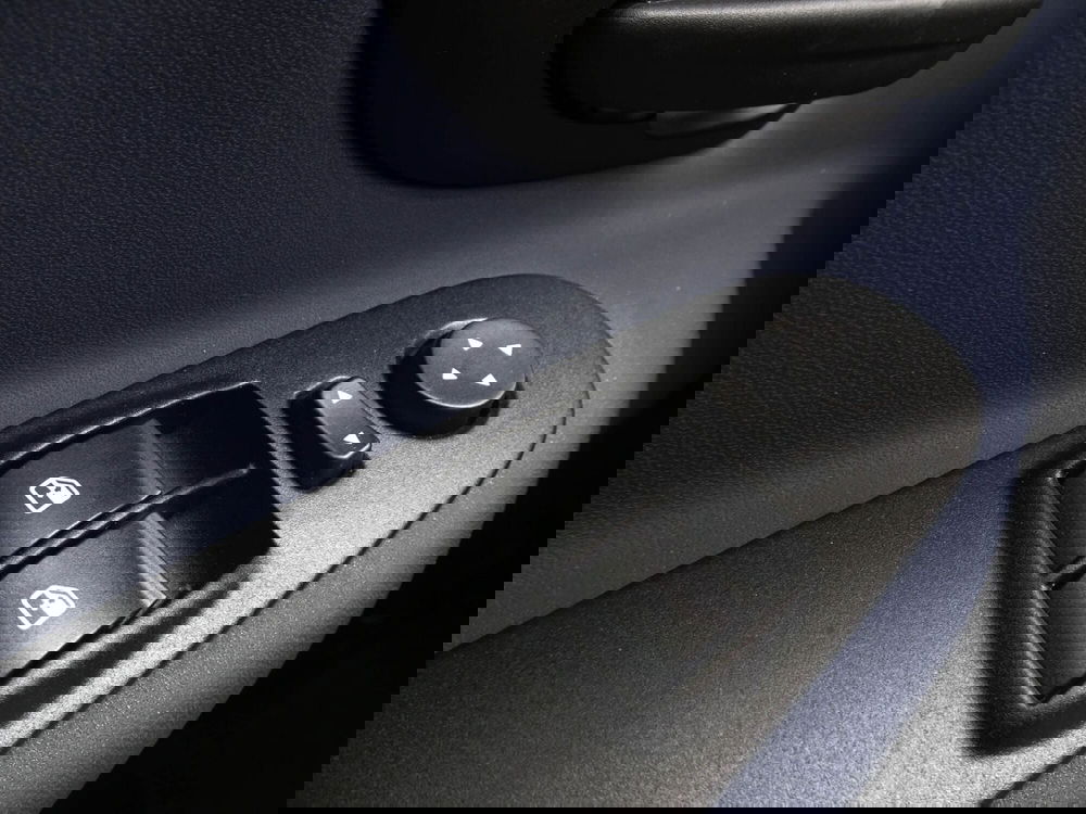 Lancia Ypsilon usata a Treviso (14)