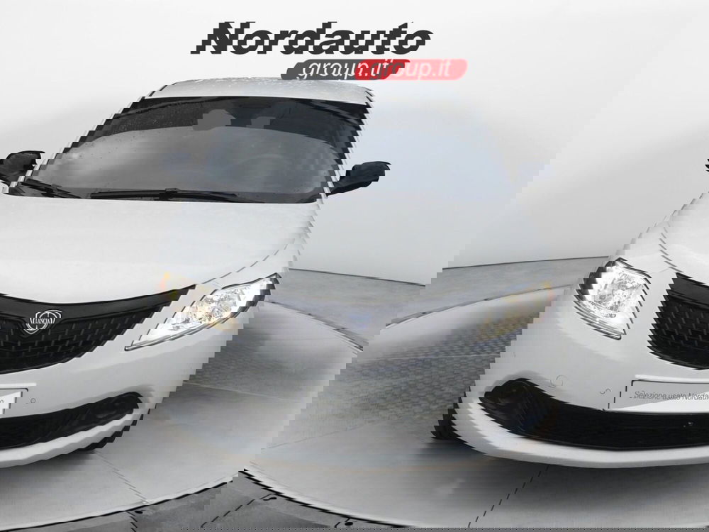 Lancia Ypsilon usata a Treviso (2)