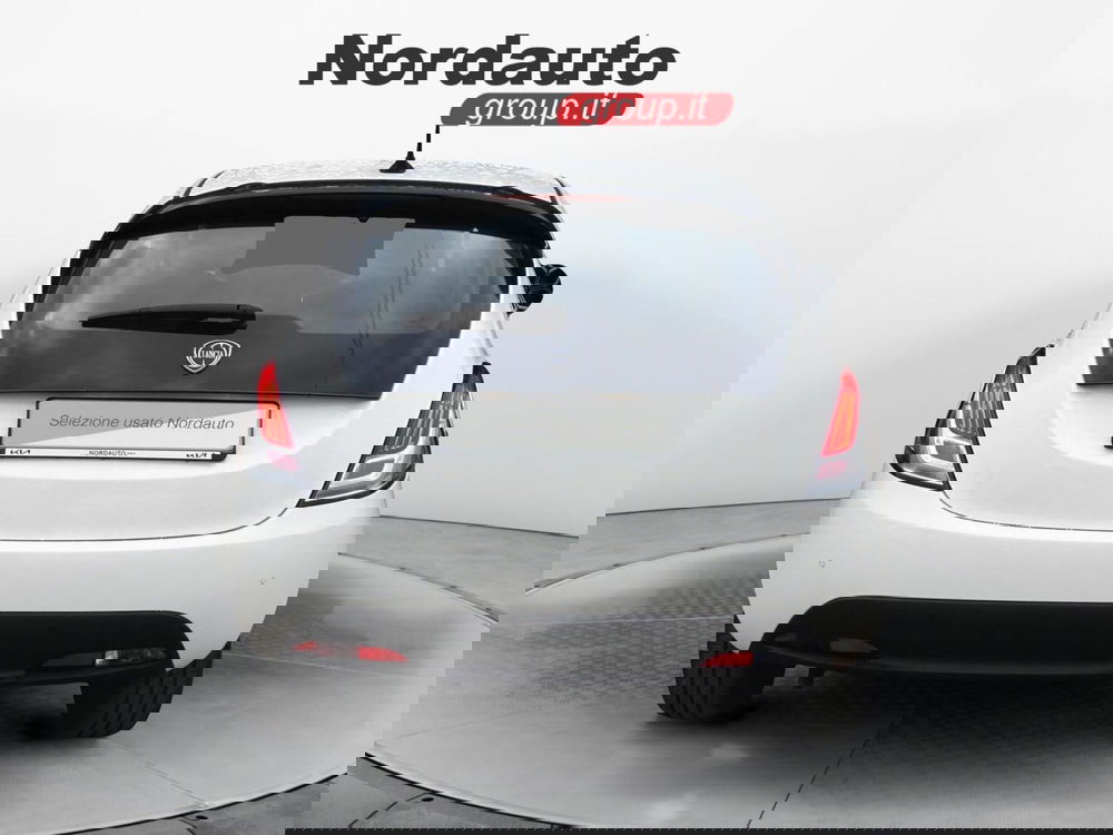 Lancia Ypsilon usata a Treviso (6)