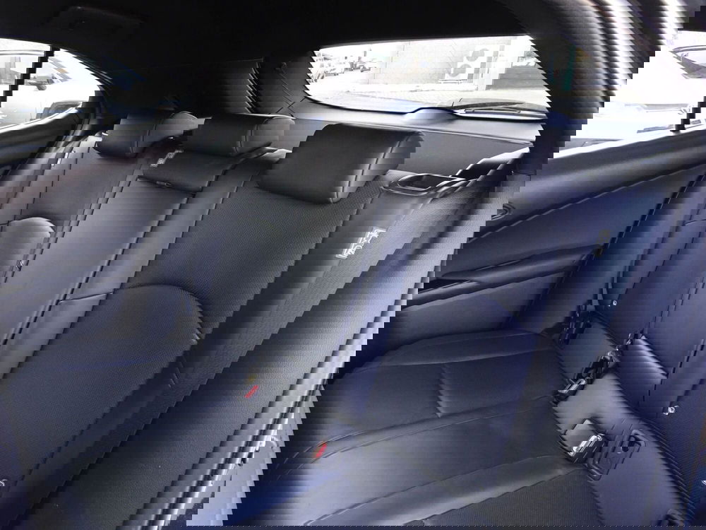 Lexus UX usata a Treviso (11)