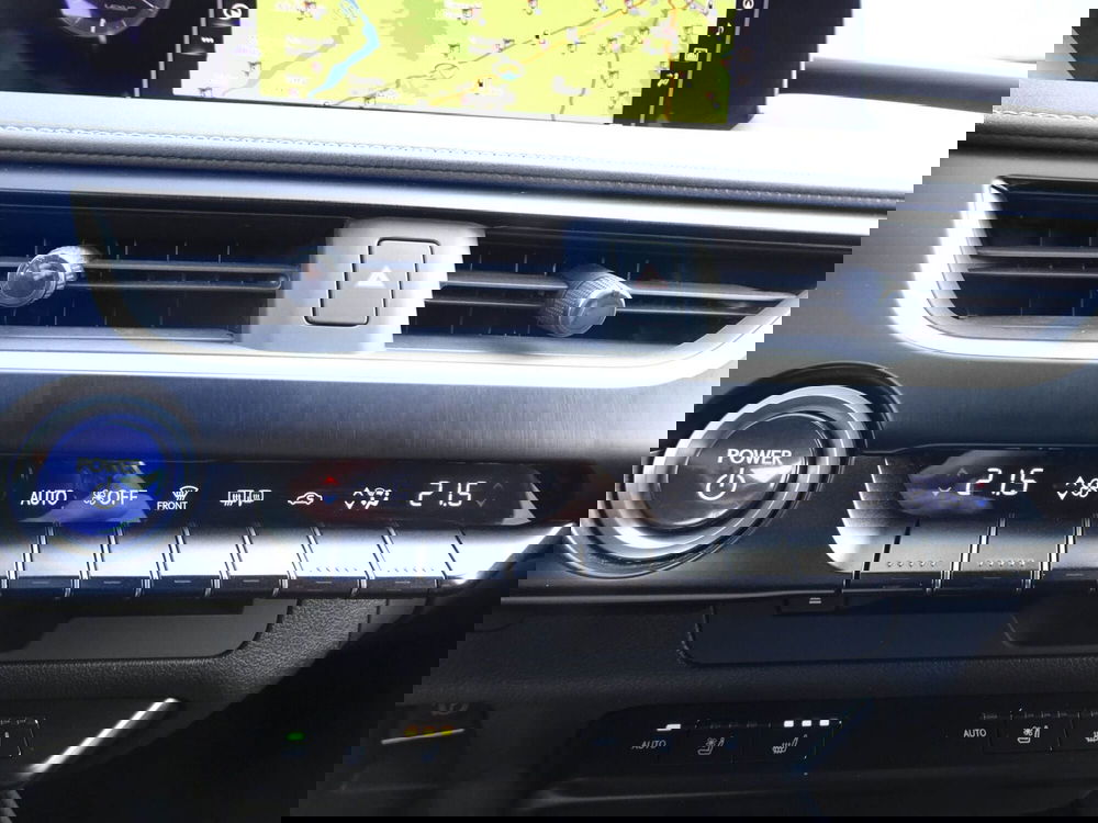 Lexus UX usata a Treviso (19)