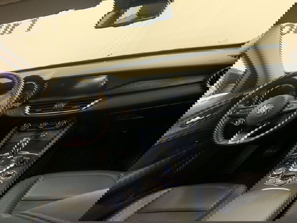 Alfa Romeo Stelvio usata a Ferrara (16)