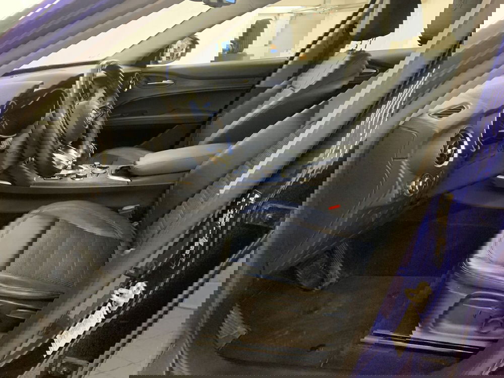 Alfa Romeo Stelvio usata a Ferrara (17)